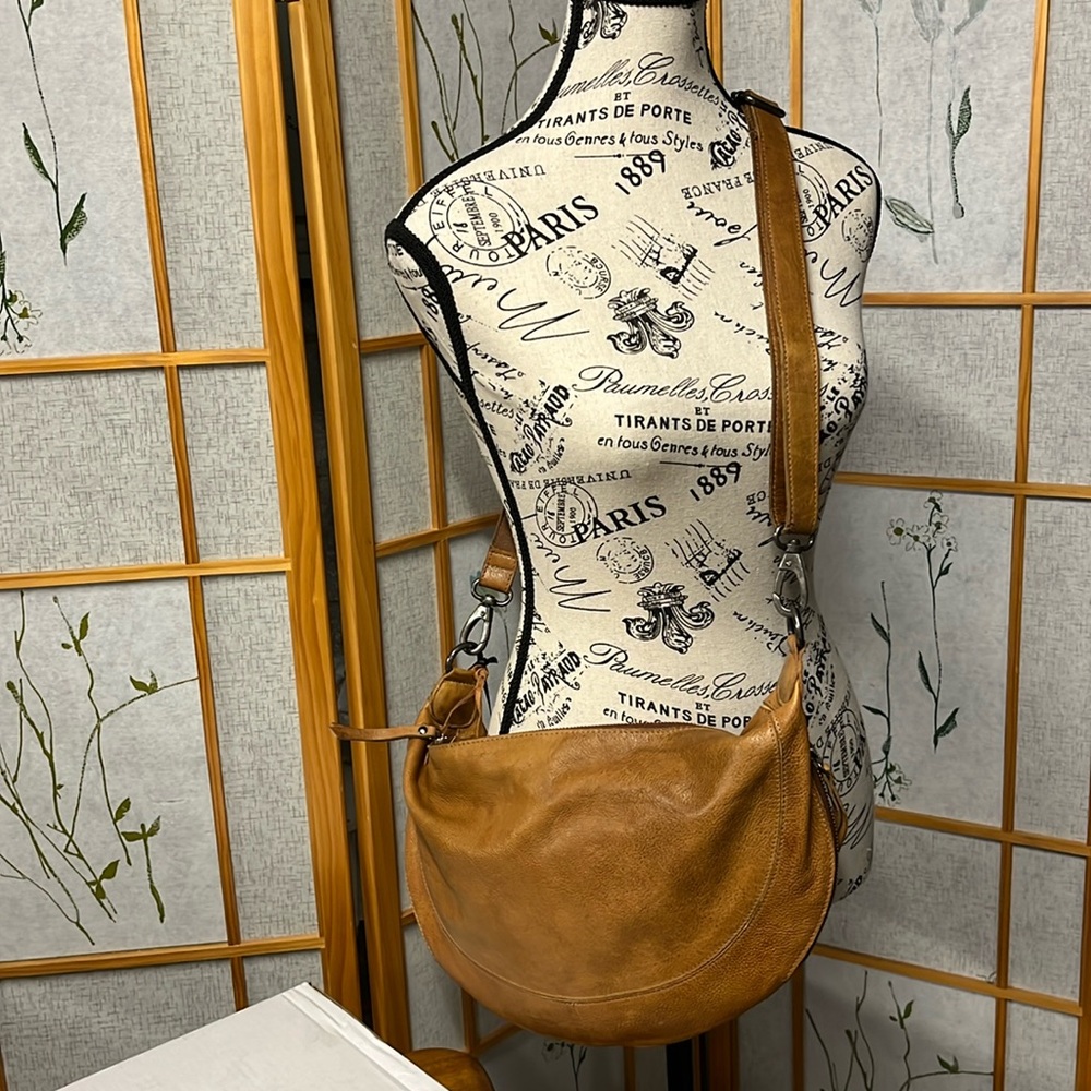 Latico Callie Sling/Crossbody — Cognac